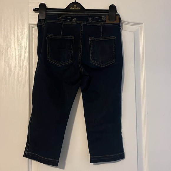 Armani Exchange women’s cropped jeans - Picture 3 of 5